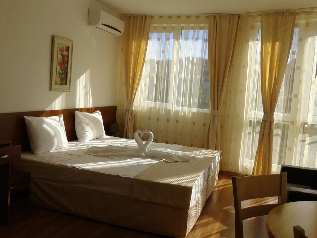 סוזופול Stephanovy Guest House חדר תמונה